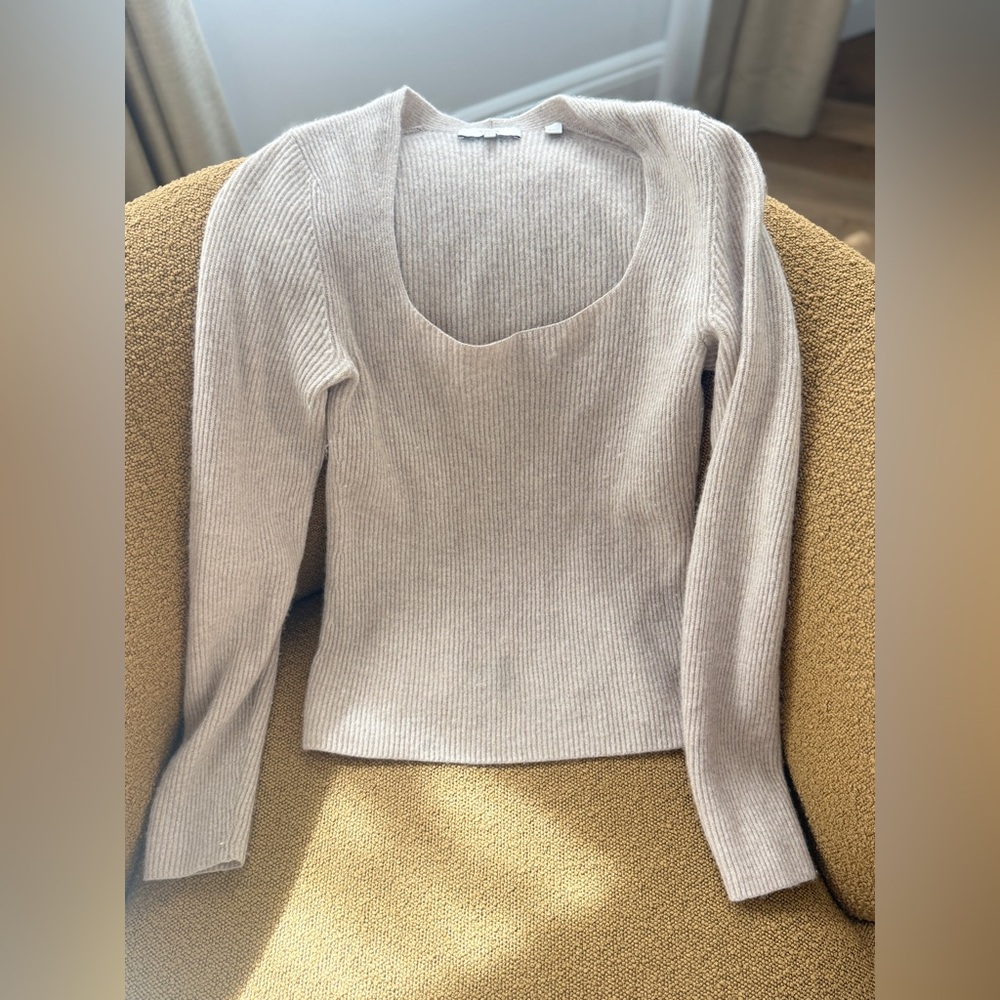 Vince Ribbed Scoop Neck Sweater in Light Taupe